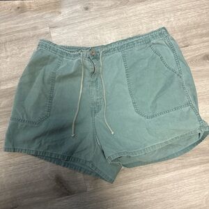 Men's Green Cargo Shorts